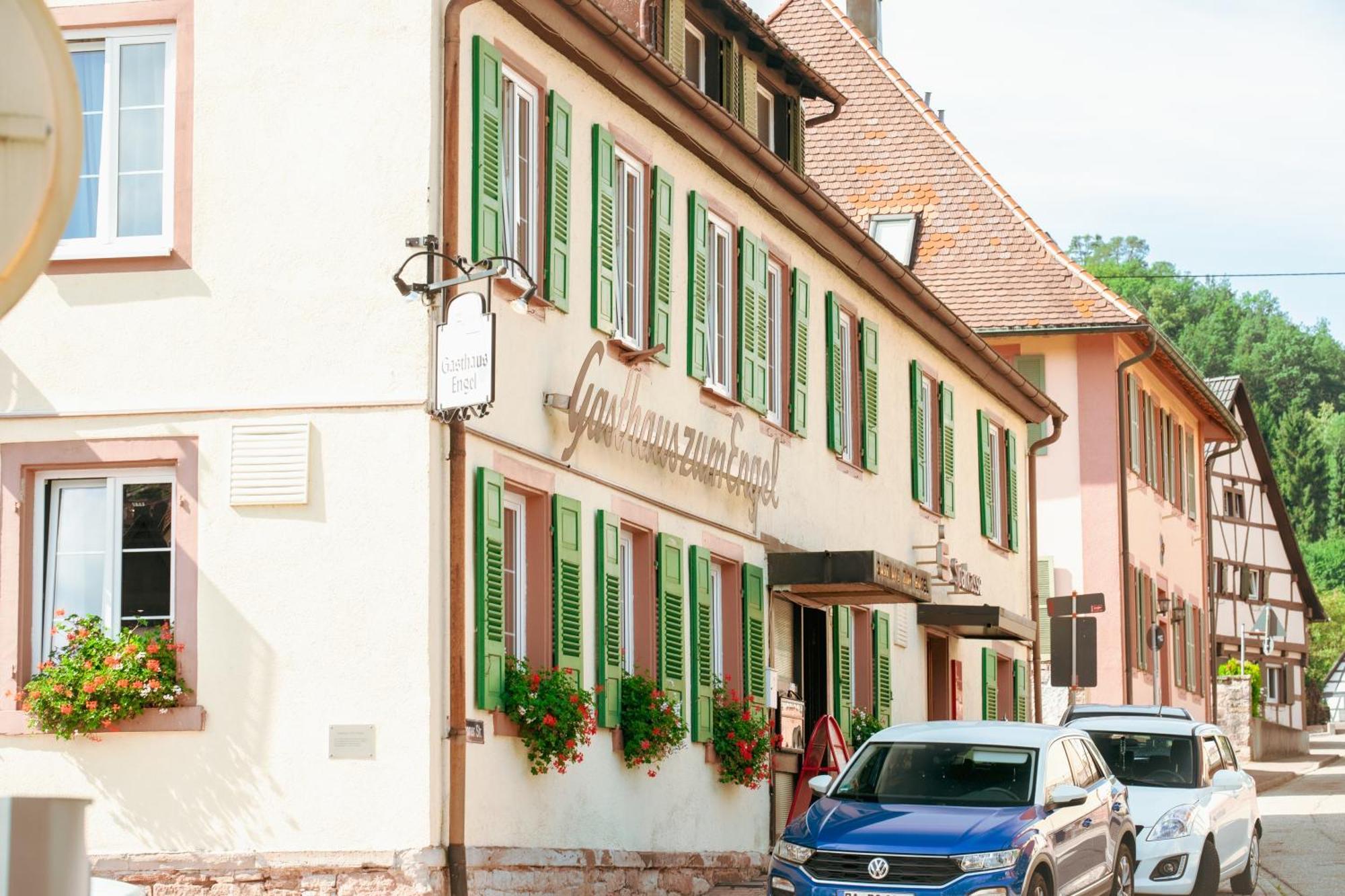 Landhotel Engel & Kreuz Gaggenau Exterior foto
